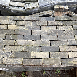 Ca. 3m², Nieuwe betonklinkers, Dikformaat, Grijs/Zwart
