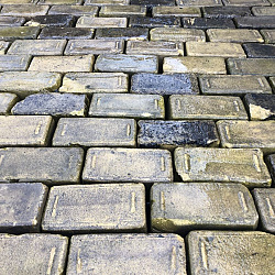 SBV06 Oude Gebakken Klinkers, Keiformaat, Geel-Brons, ob
