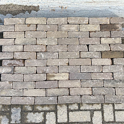 V105, Oude Gebakken Klinkers, Dikformaat, Geel, Brons