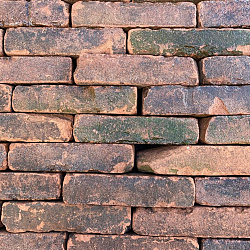P049, Oude Gebakken Klinkers, Waalformaat, Rood-Bruin