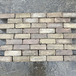 V28, Oude Gebakken Klinkers, Dikformaat, Geel-Brons