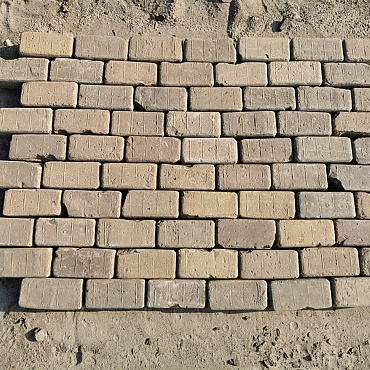 P011, Oude Gebakken Klinkers, Keiformaat, Geel-Brons