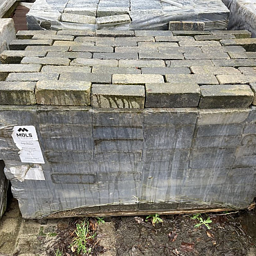 Ca. 3m², Nieuwe betonklinkers, Dikformaat, Grijs/Zwart
