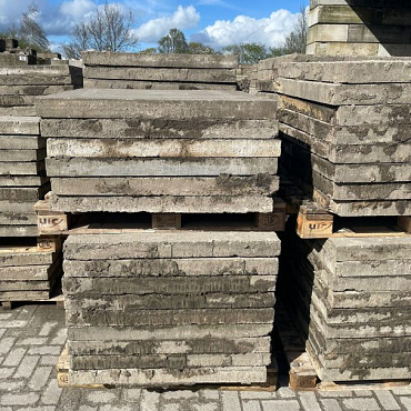 Gebruikte betonplaten, 100x100x8cm