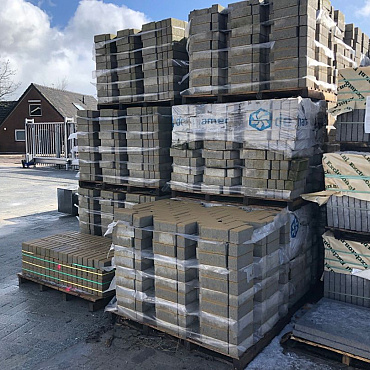 SBP04, Nieuwe Beton Klinkers, Dikformaat, Geel, MP