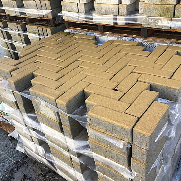 SBP04, Nieuwe Beton Klinkers, Dikformaat, Geel, MP