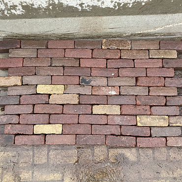 V103, Oude Gebakken Klinkers, Dikformaat, Rood-Genuanceerd