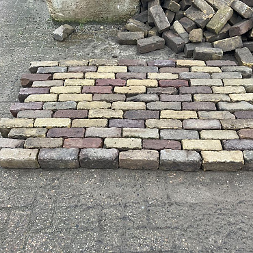 V24, Oude Gebakken Klinkers, Dikformaat, Genuanceerd