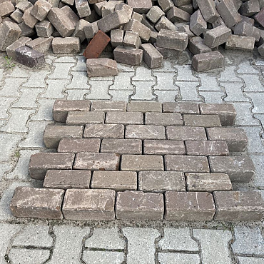 V50, Oude Gebakken Klinkers, Keiformaat, Rood-Bruin