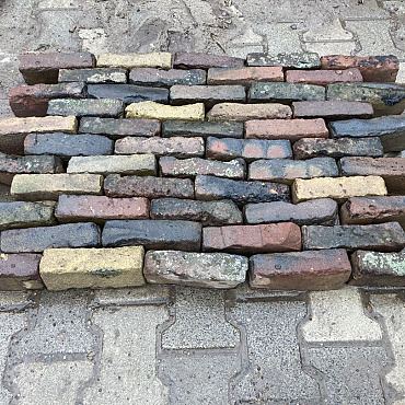 V48, Oude Gebakken Klinkers, Waalformaat, Genuanceerd