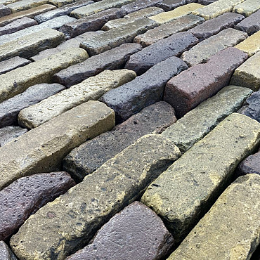 V27, Oude Gebakken Klinkers, Waalformaat, Genuanceerd