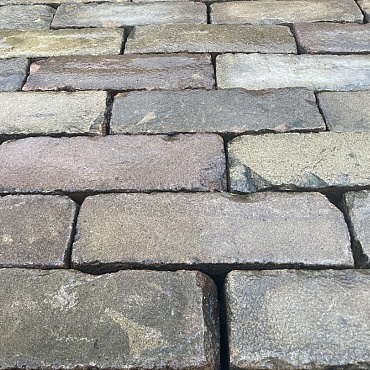 V28, Oude Gebakken Klinkers, Dikformaat, Geel-Brons