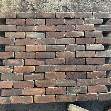 V19, Oude Gebakken Klinkers, Dikformaat, Rood-Bruin