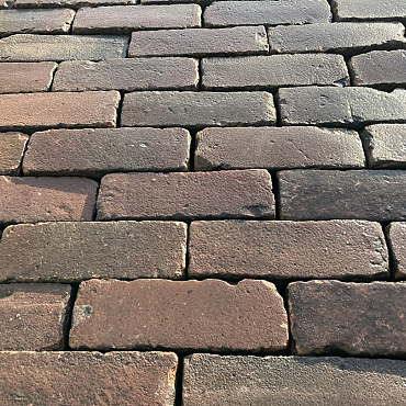 V19, Oude Gebakken Klinkers, Dikformaat, Rood-Bruin