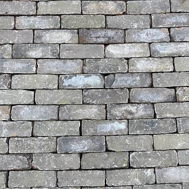 V28, Oude Gebakken Klinkers, Dikformaat, Geel-Brons