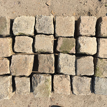 V53 B, Natuursteen, Zweeds Graniet genuanceerd