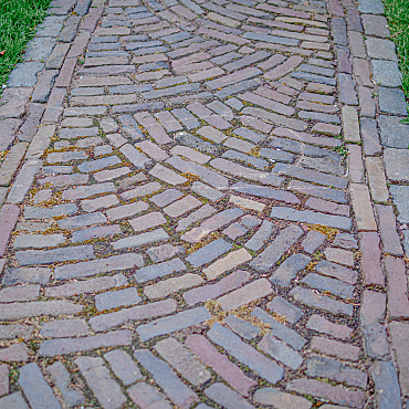 V33, Oude Gebakken Klinkers, Breukwaal, Ongelijke Lengtes