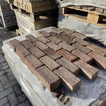 SBP38, Oude Gebakken Klinkers,Plat-Keiformaat, Rood-Bruin