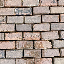 V106, Oude Gebakken Klinkers, Keiformaat, Rood-Bruin